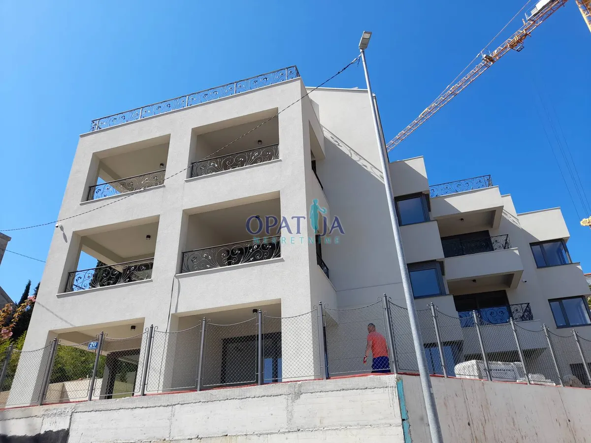 Stan - Opatija, 218.82m2