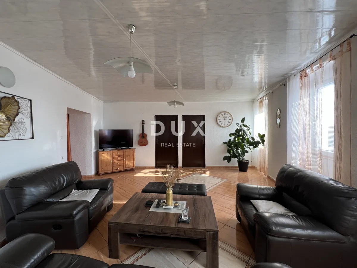 House - Kastav, 380m2
