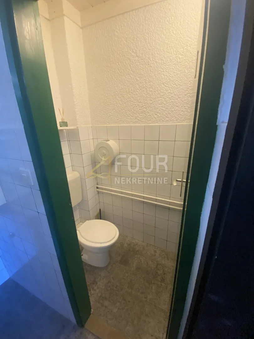 Poslovni Prostor - Poreč, 40m2