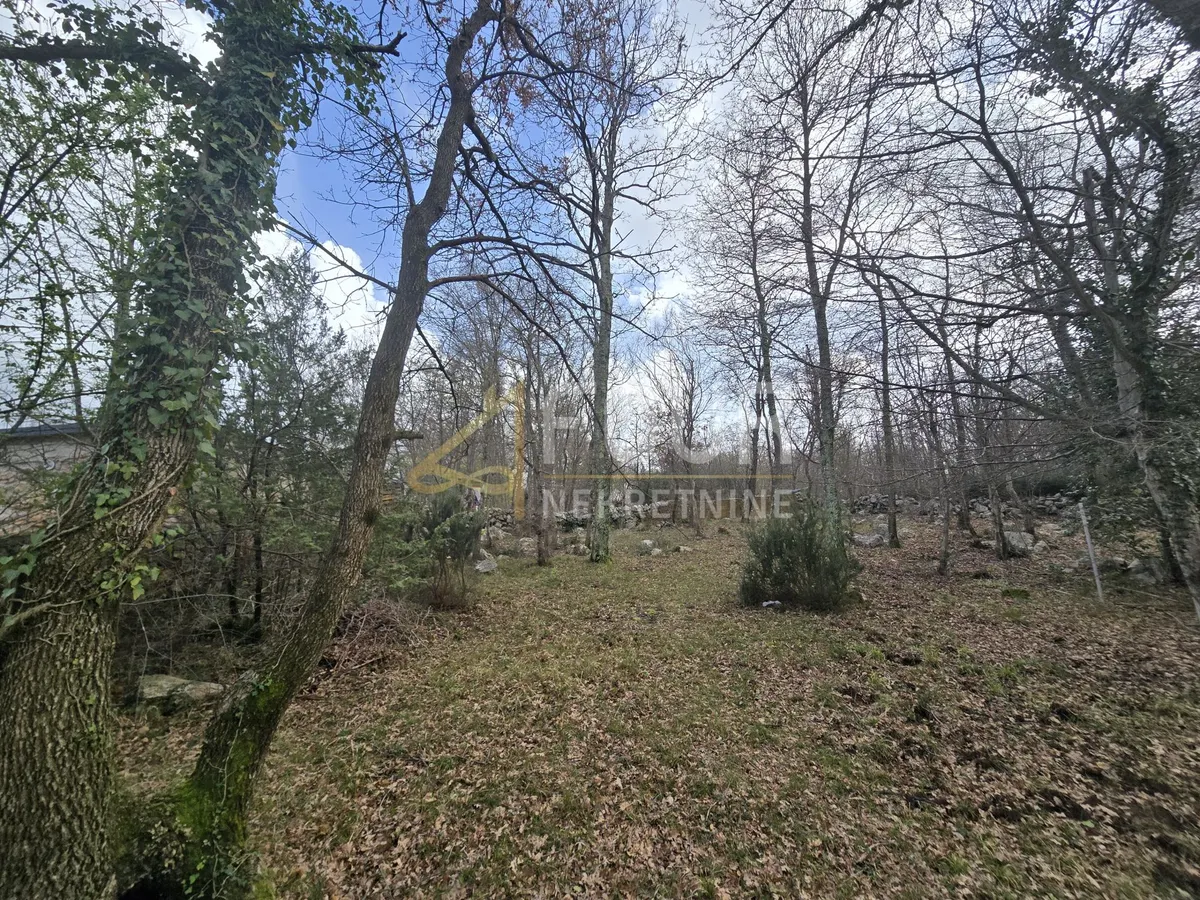 Zemljište - Vrbnik, 846m2