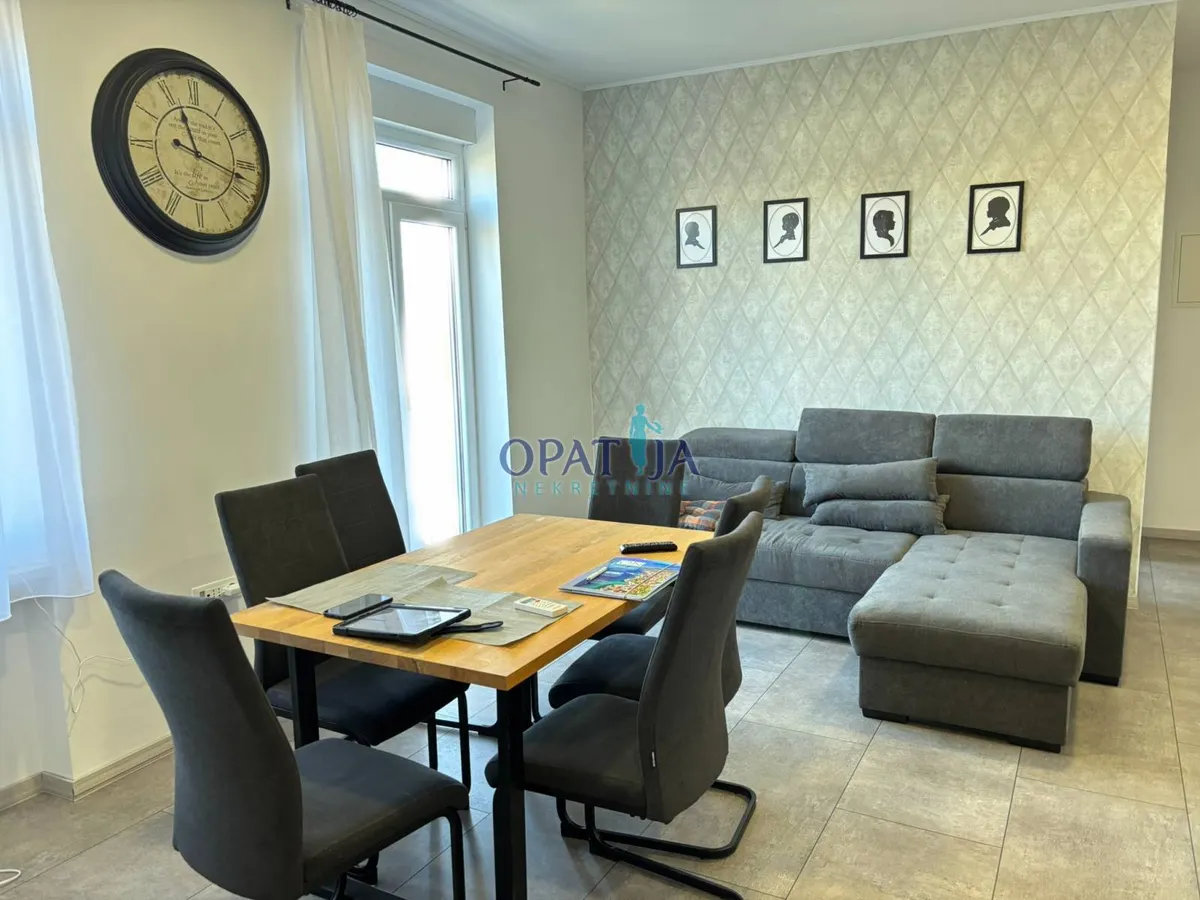 Stan - Opatija, 75m2