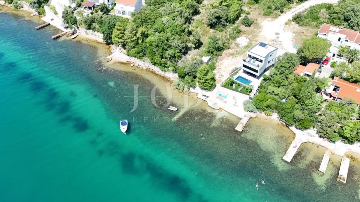 Kuća - Posedarje, 210m2