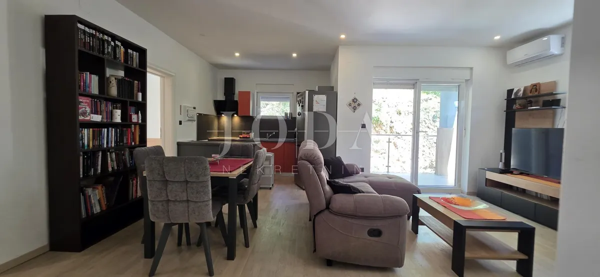 Stan - Crikvenica, 75m2