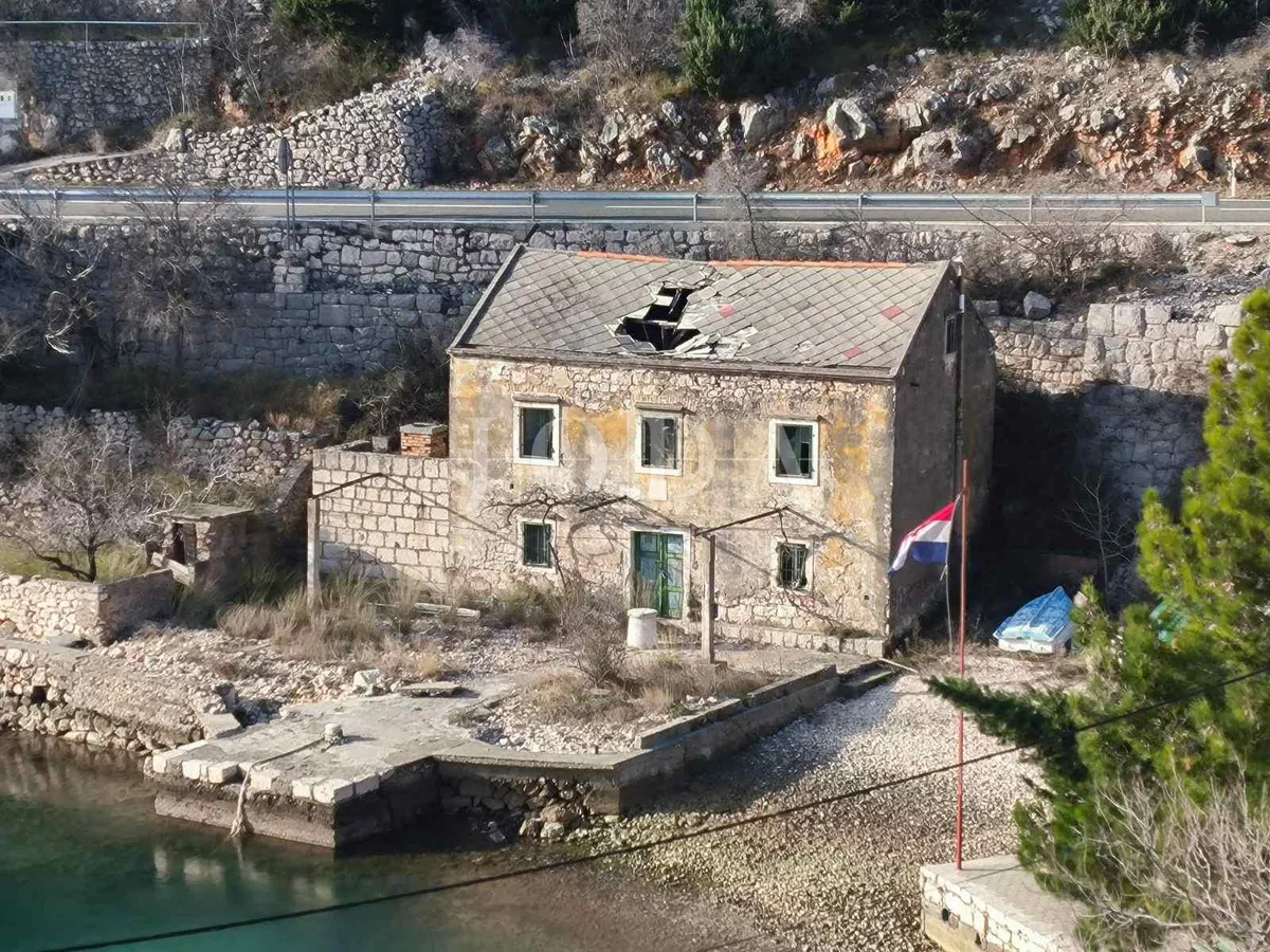 Kuća - Starigrad, 138m2