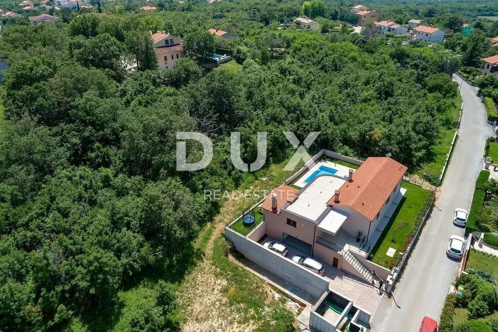 Kuća - Labin, 205m2