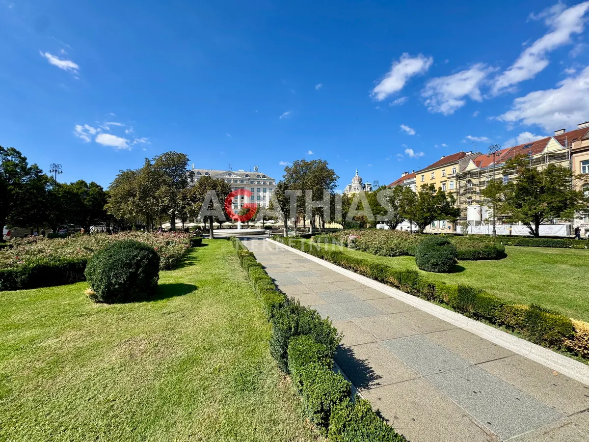 Commercial Space - Donji Grad, 48m2