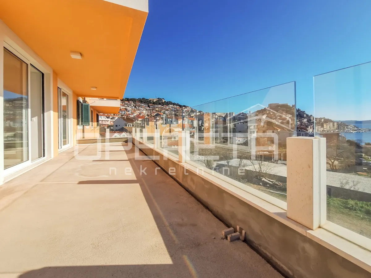 Stan - Prilaz tvornici, Šibenik, Šibenik, 128m2