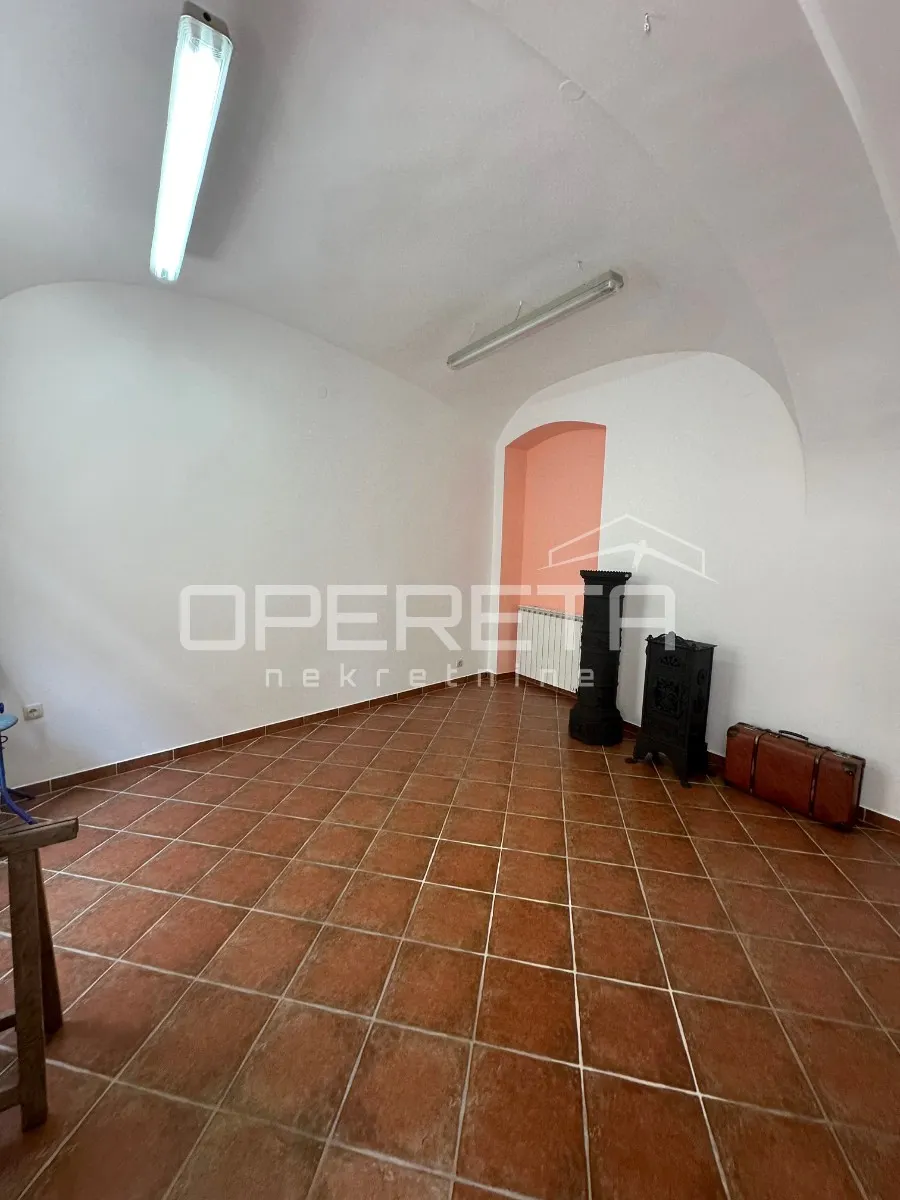 Ured - Centar, Varaždin, Varaždin, 32.2m2