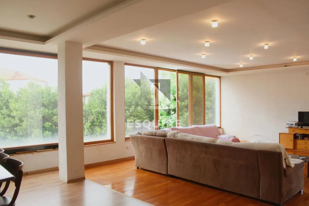 House - Zadar, 253.42m2
