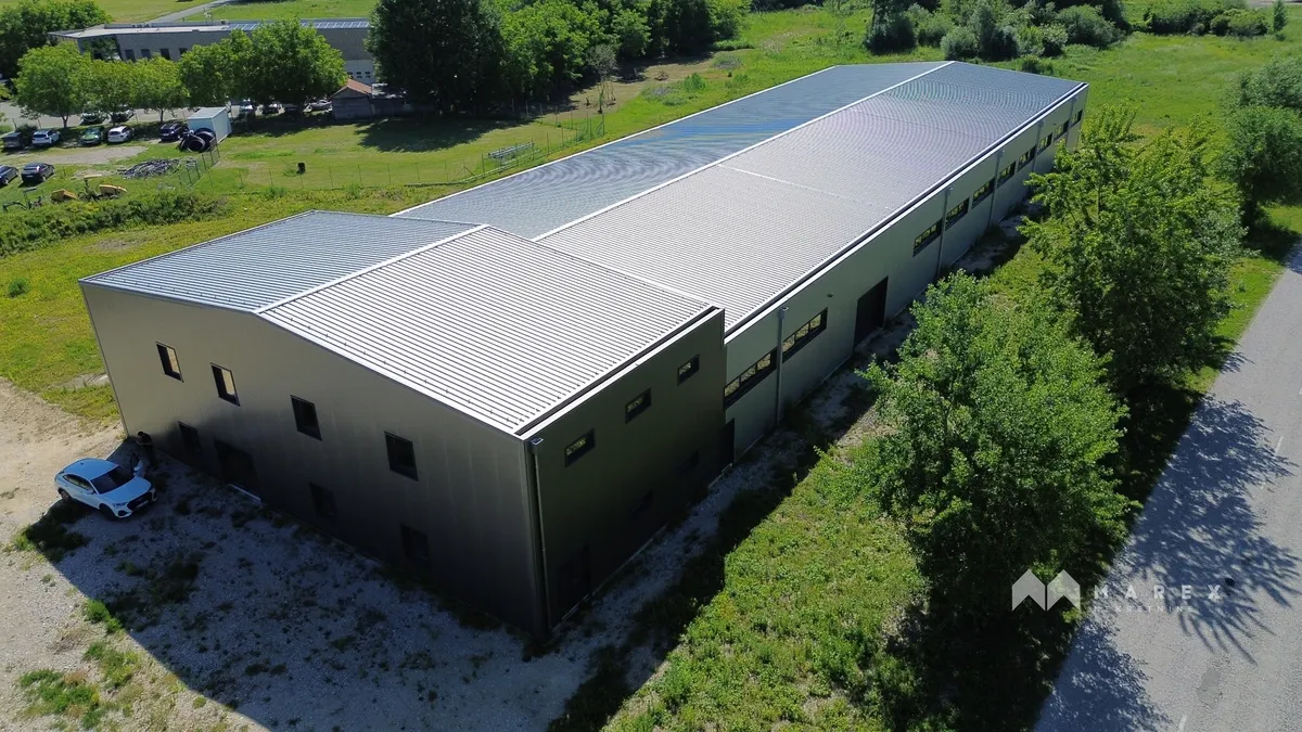Poslovni Prostor - Trnovec Bartolovečki, 2200m2
