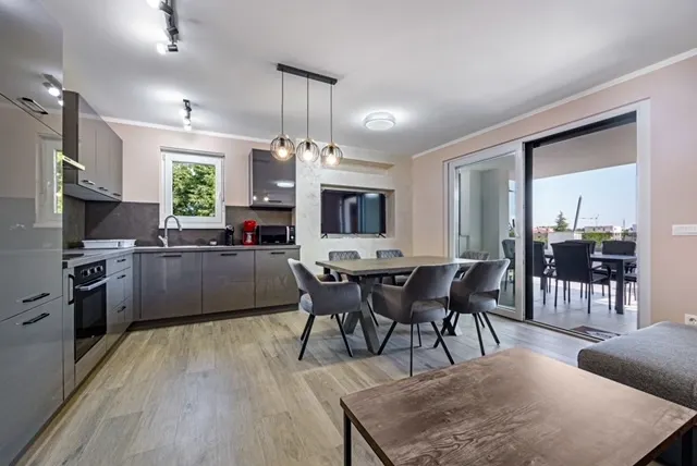 Stan - Poreč, 80m2