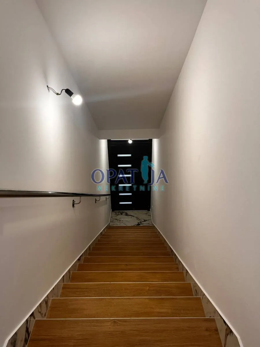 Stan - Privlaka, 146.65m2