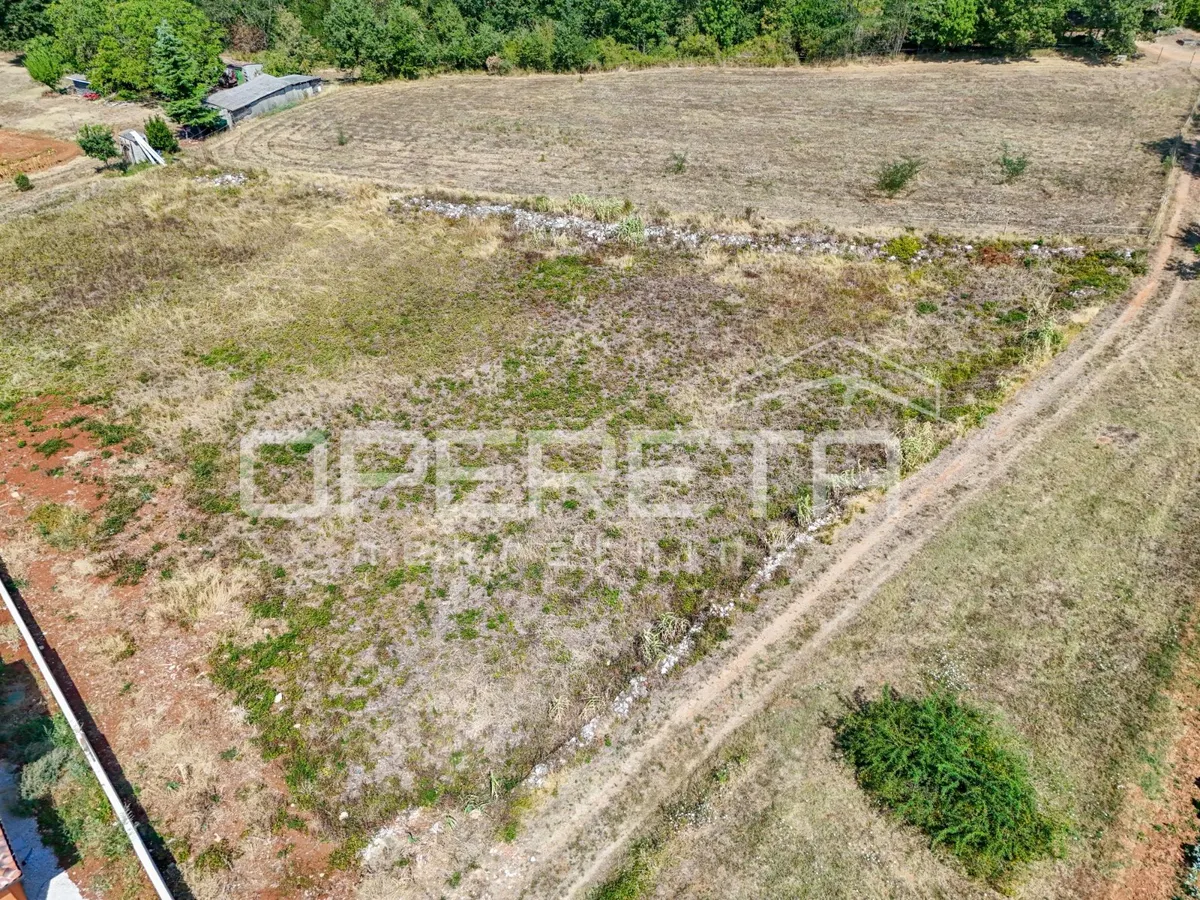 Zemljište - Višnjan, Višnjan, Višnjan, 1016m2