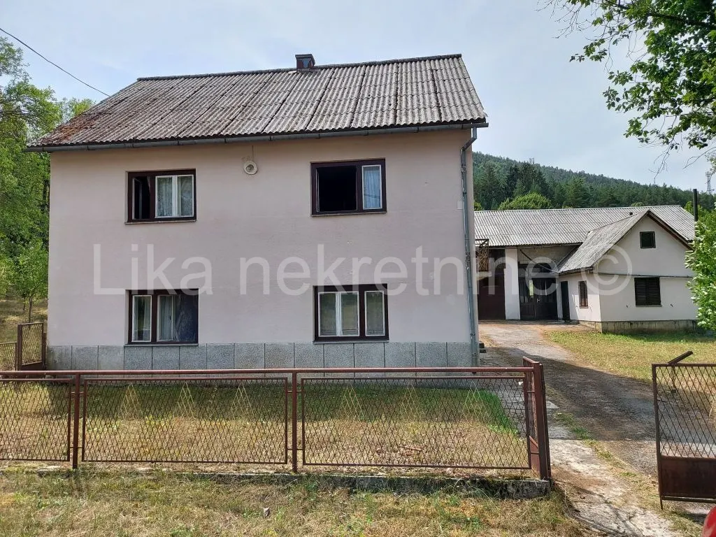 House - Vrhovine, 300m2