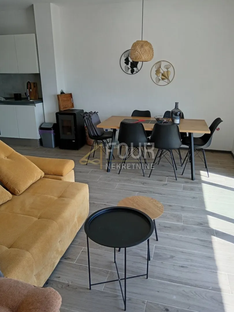 Stan - Novi Vinodolski, 56m2
