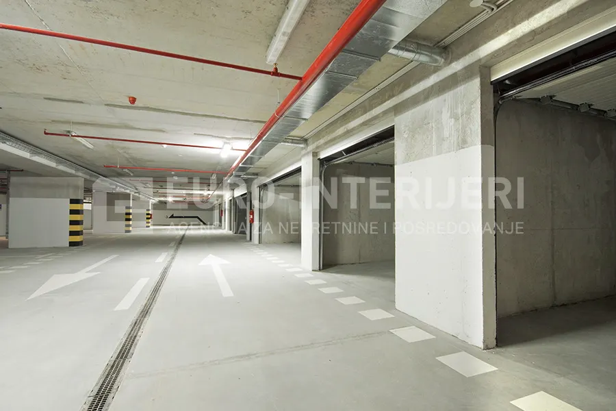 Poslovni Prostor - Split, 41.3m2