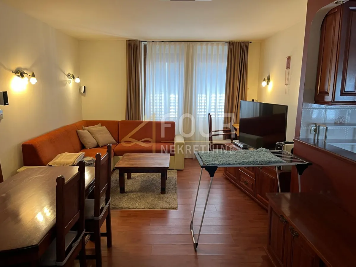 Stan - Poreč, 77m2