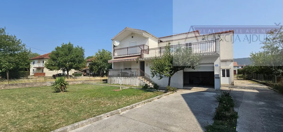 Kuća - Imotski, 300m2