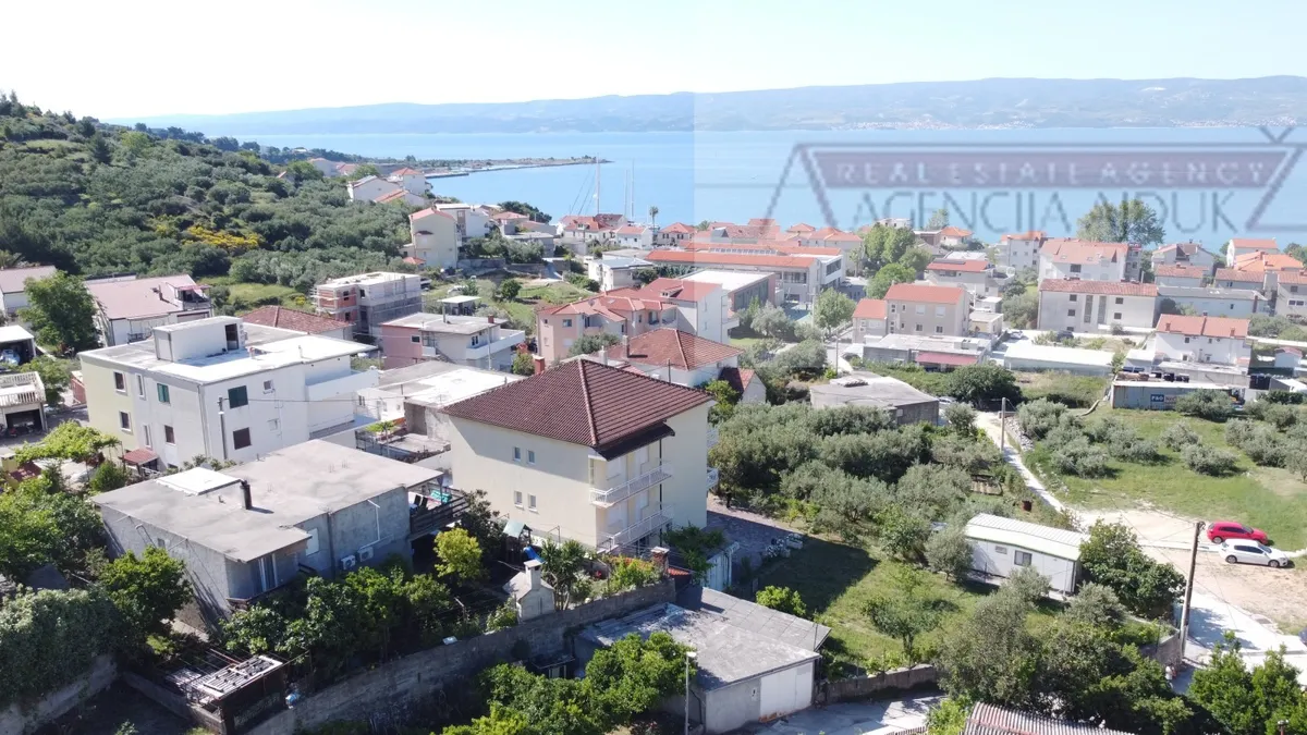 Kuća - Omiš, 560m2