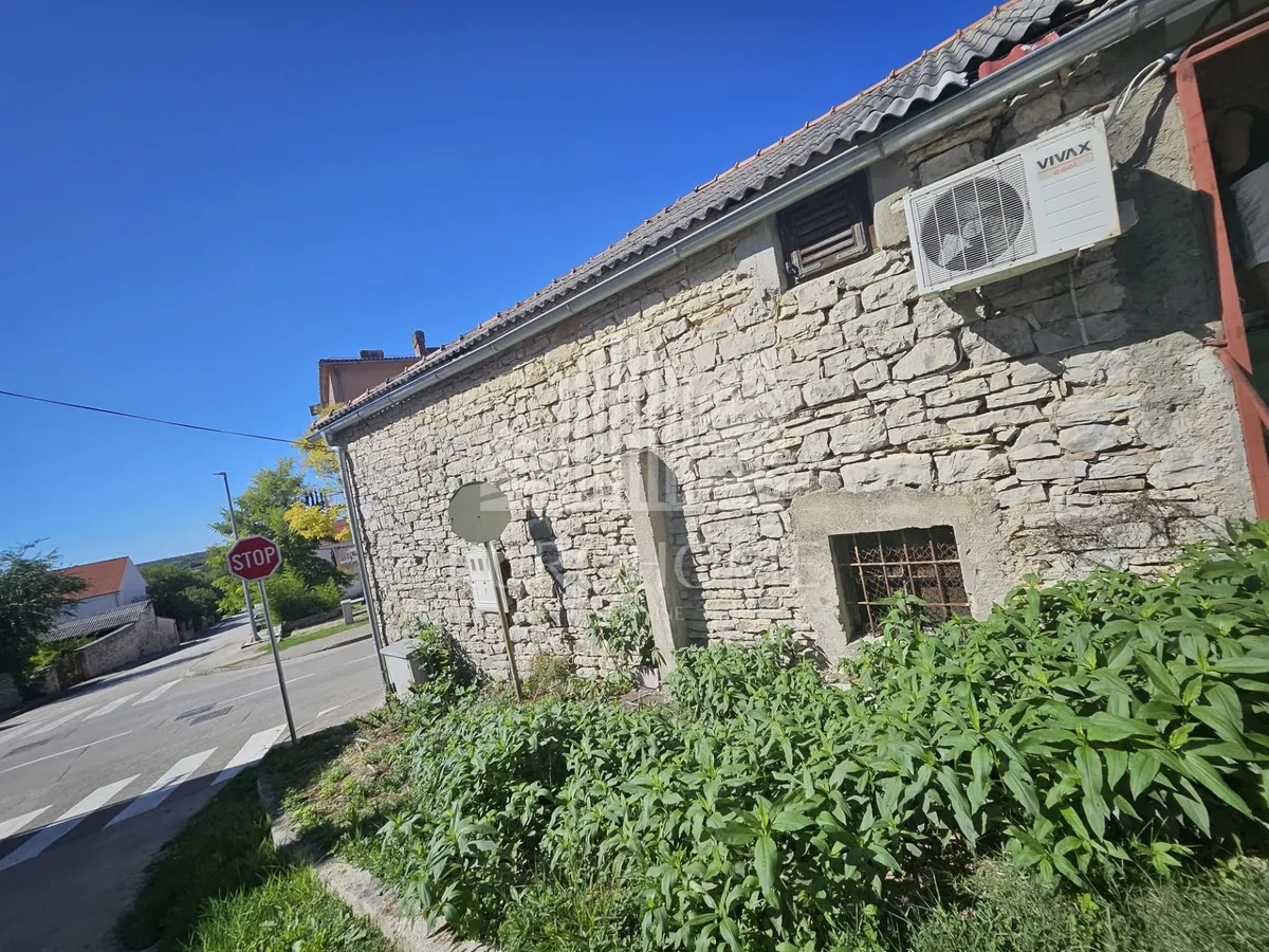 House - Benkovac, 259m2