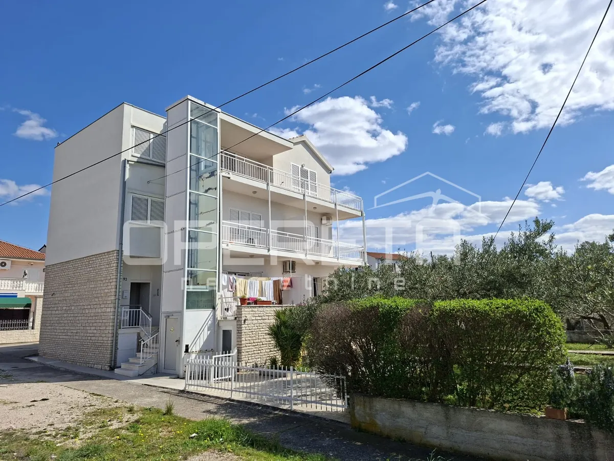 Kuća - Zablaće, Šibenik okolica, Šibenik, 595m2