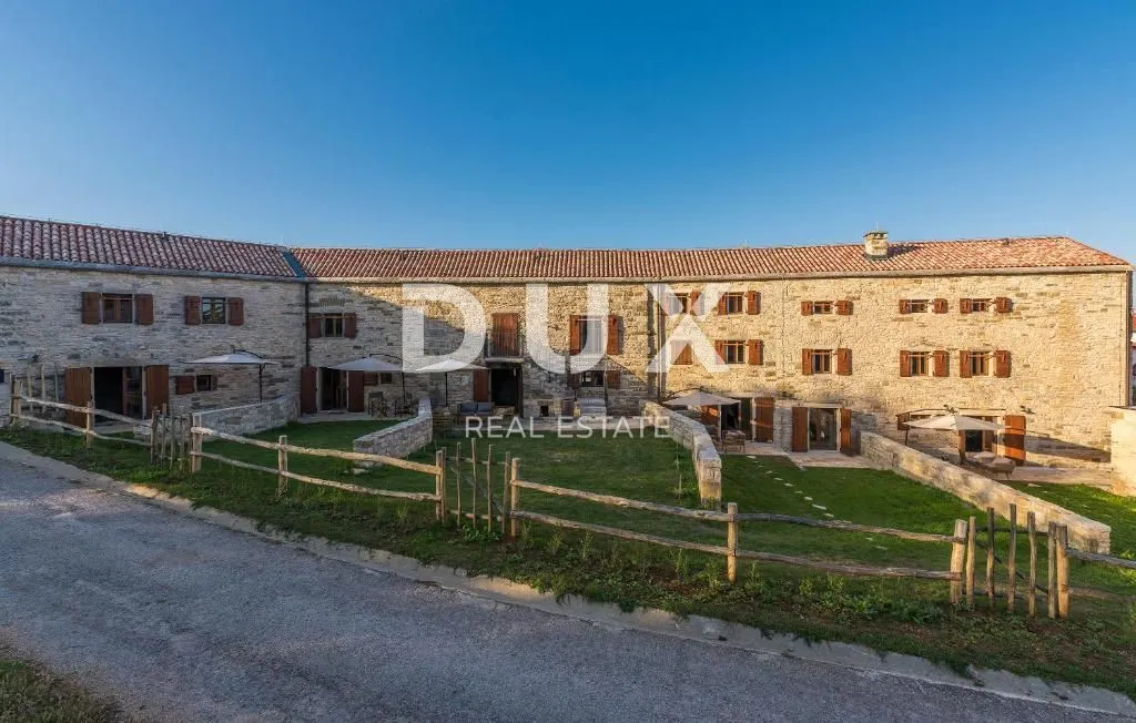 Kuća - Grožnjan, 409m2