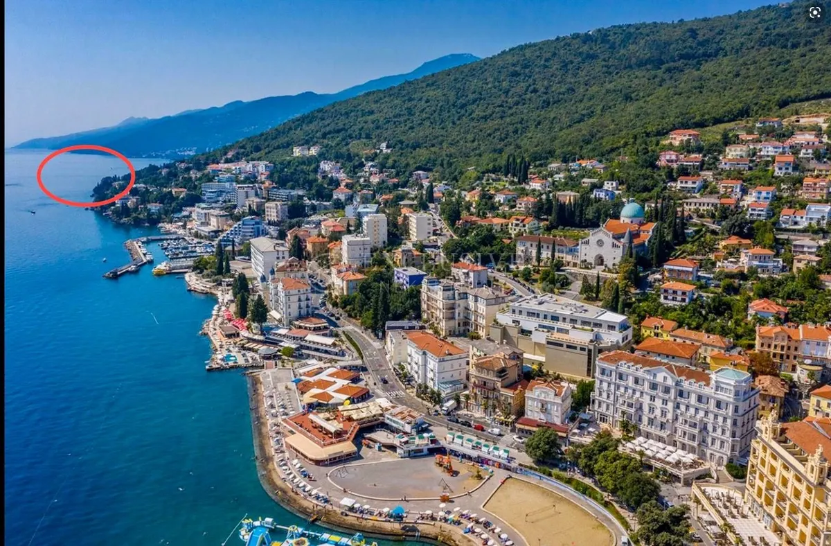 House - Opatija, 1354m2