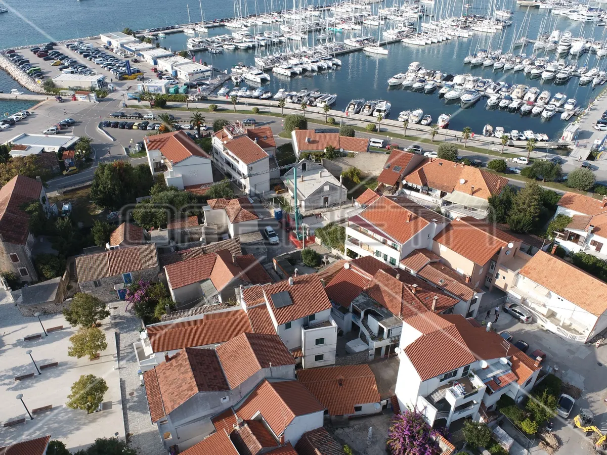 House - Kneza Hrvoja Hrvatinića, Biograd, Biograd, 222m2