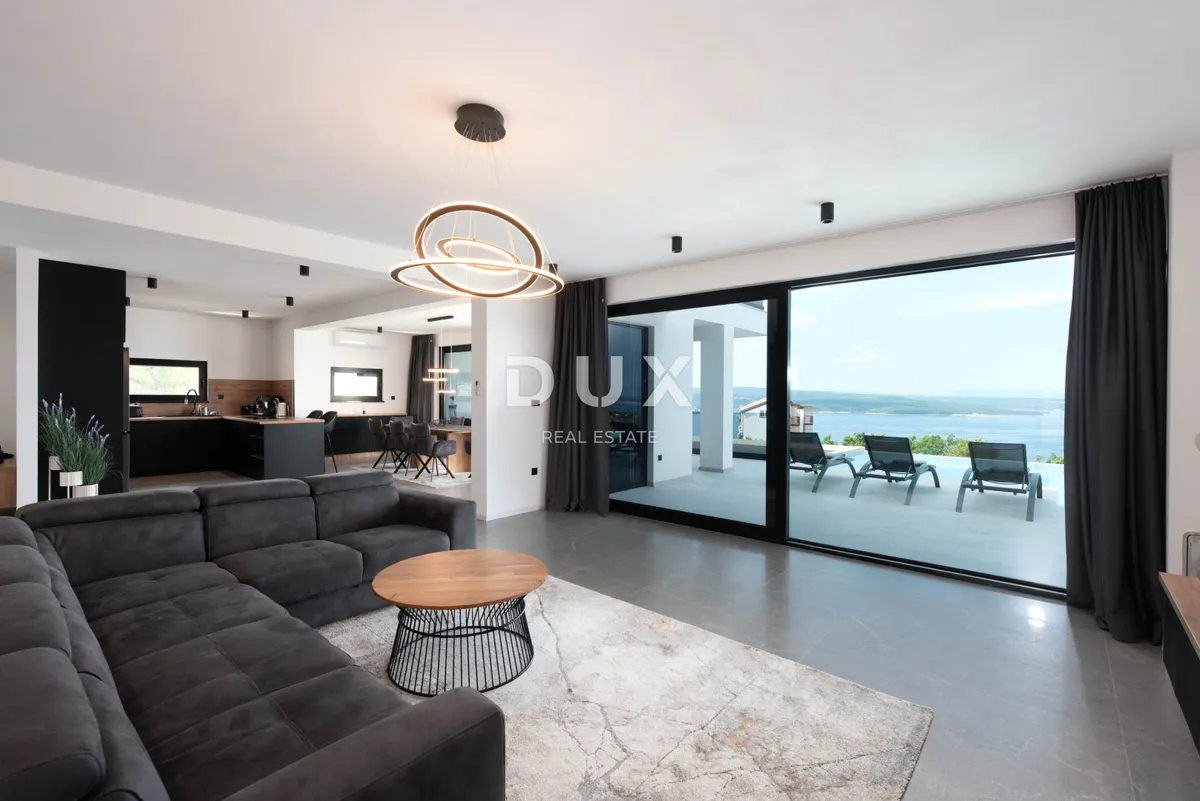 House - Crikvenica, 340m2