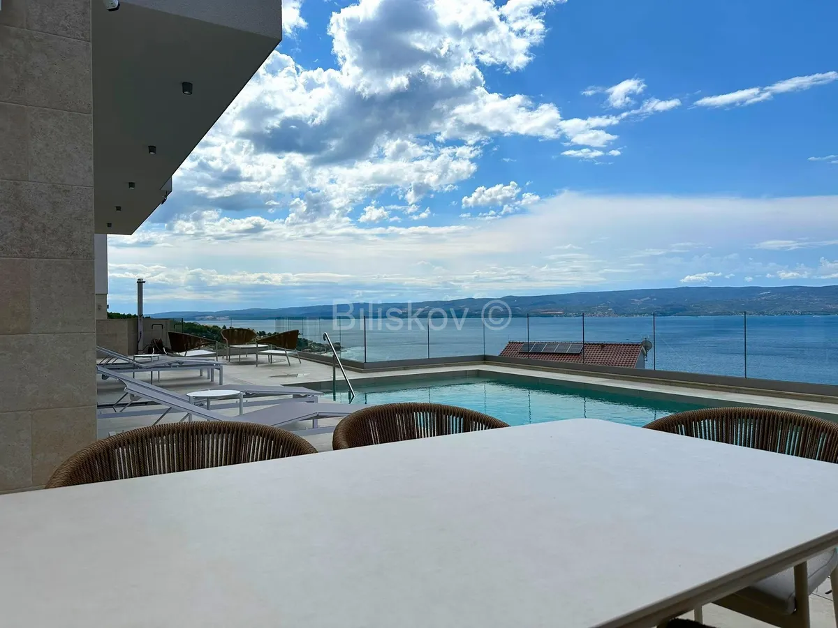 House - Dugi rat, 355m2