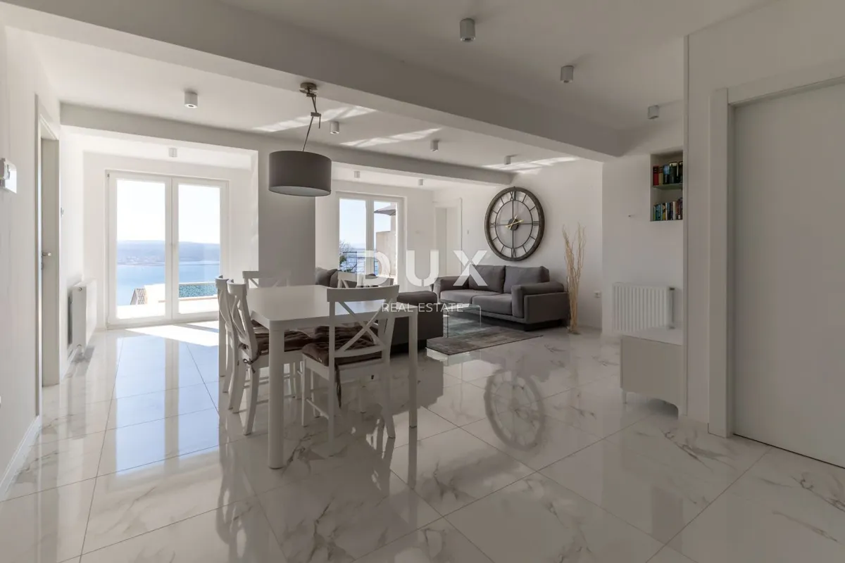 House - Crikvenica, 352m2