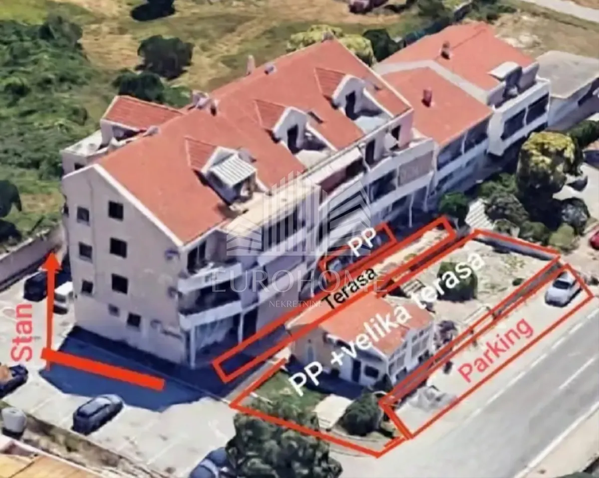 Poslovni Prostor - Zadar, 87m2