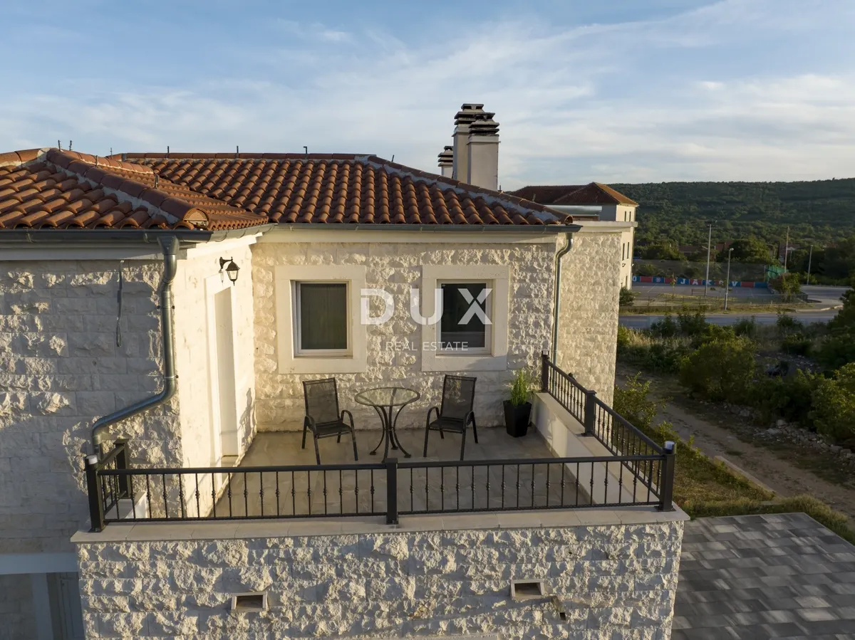 Kuća - Šibenik - Okolica, 282m2