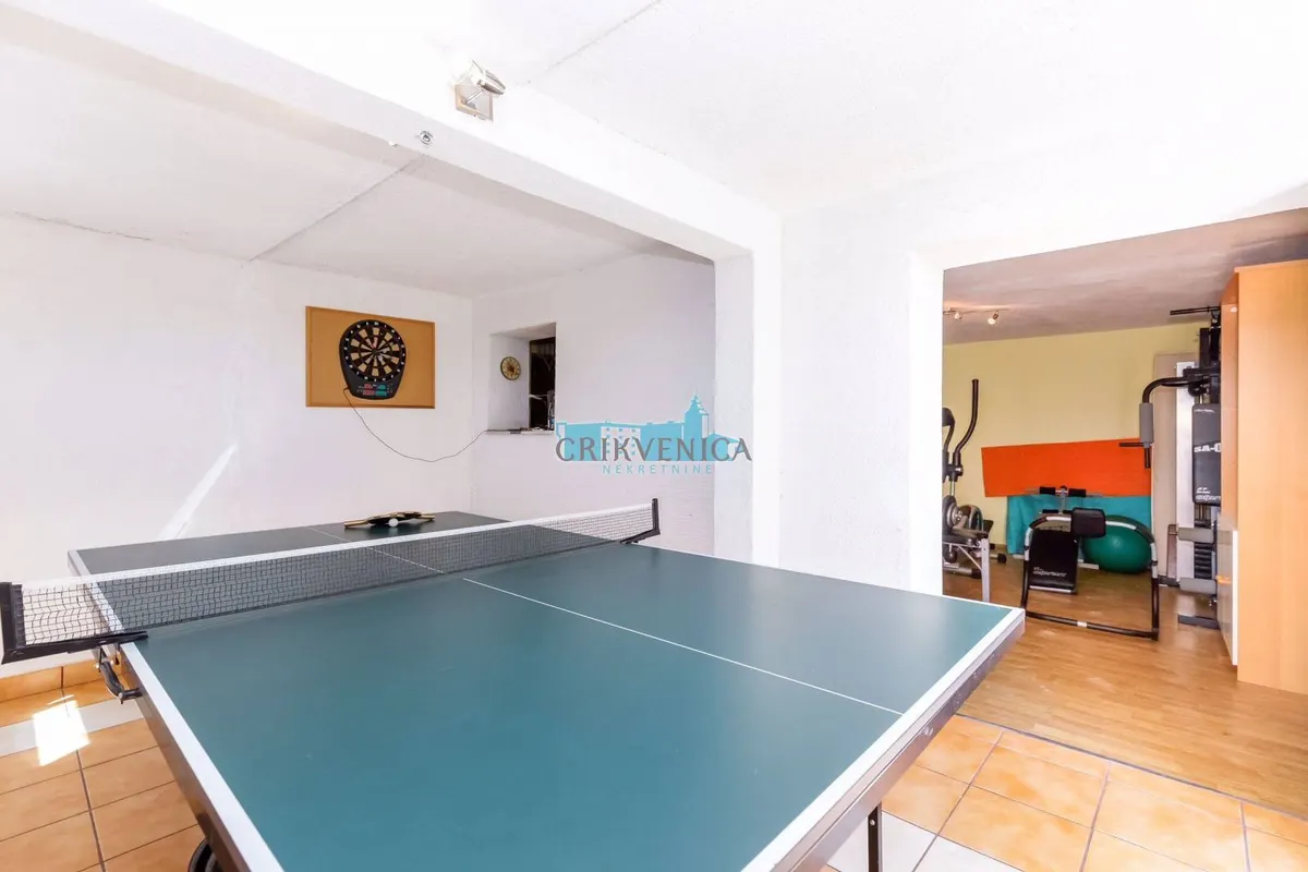 Kuća - Crikvenica, 400m2