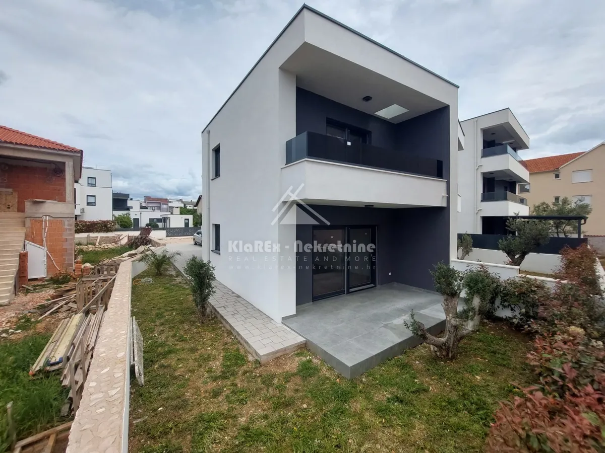 Kuća - Vodice, 93.92m2