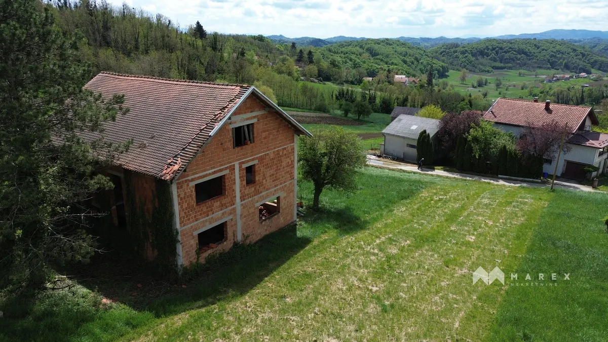 Kuća - Petrovsko, 300m2