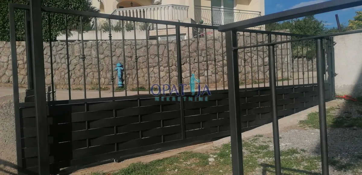 Kuća - Kastav, 360m2