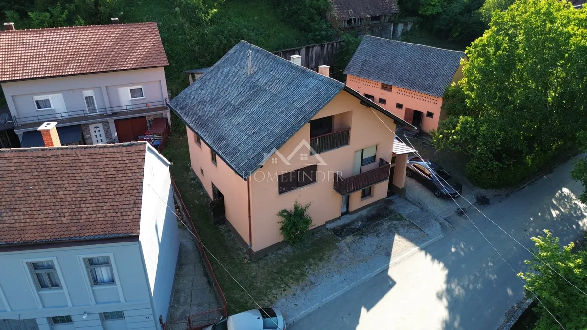 House - Jastrebarsko - Okolica, 250m2