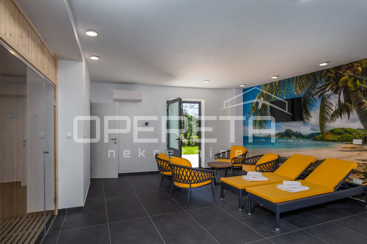 Kuća - Moščenićka Draga, Mošćenička Draga, Mošćenička Draga, 250m2