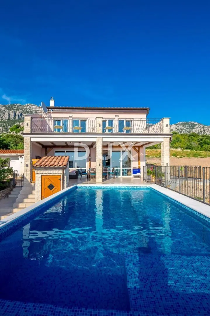 Kuća - Senj, 260m2