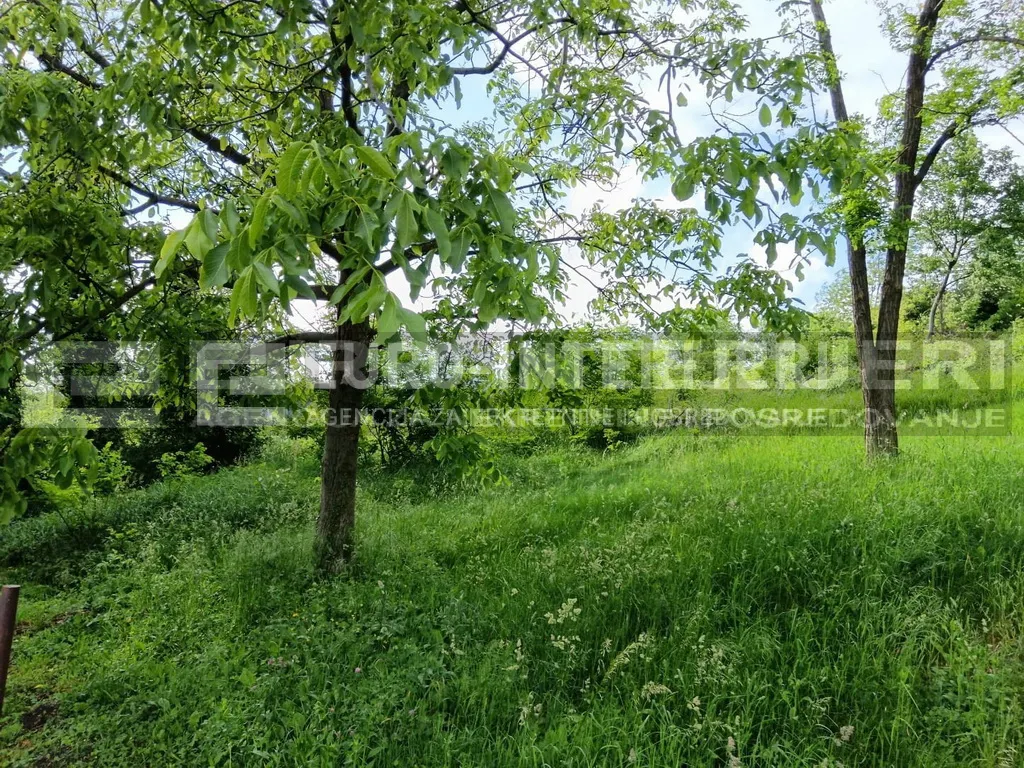 Zemljište - Podsused - Vrapče, 1102m2