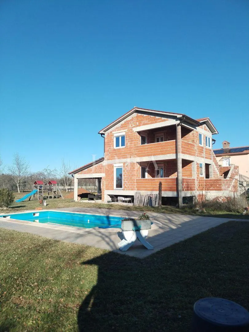 House - Labin, 172m2