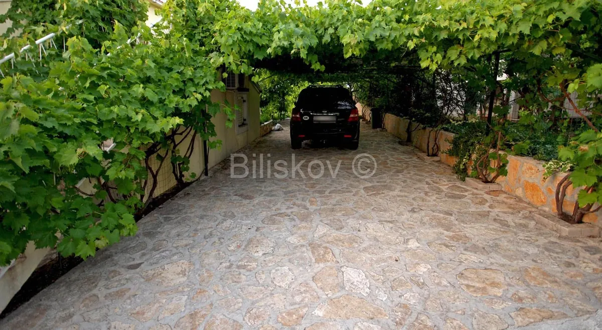 Kuća - Sutivan, 150m2