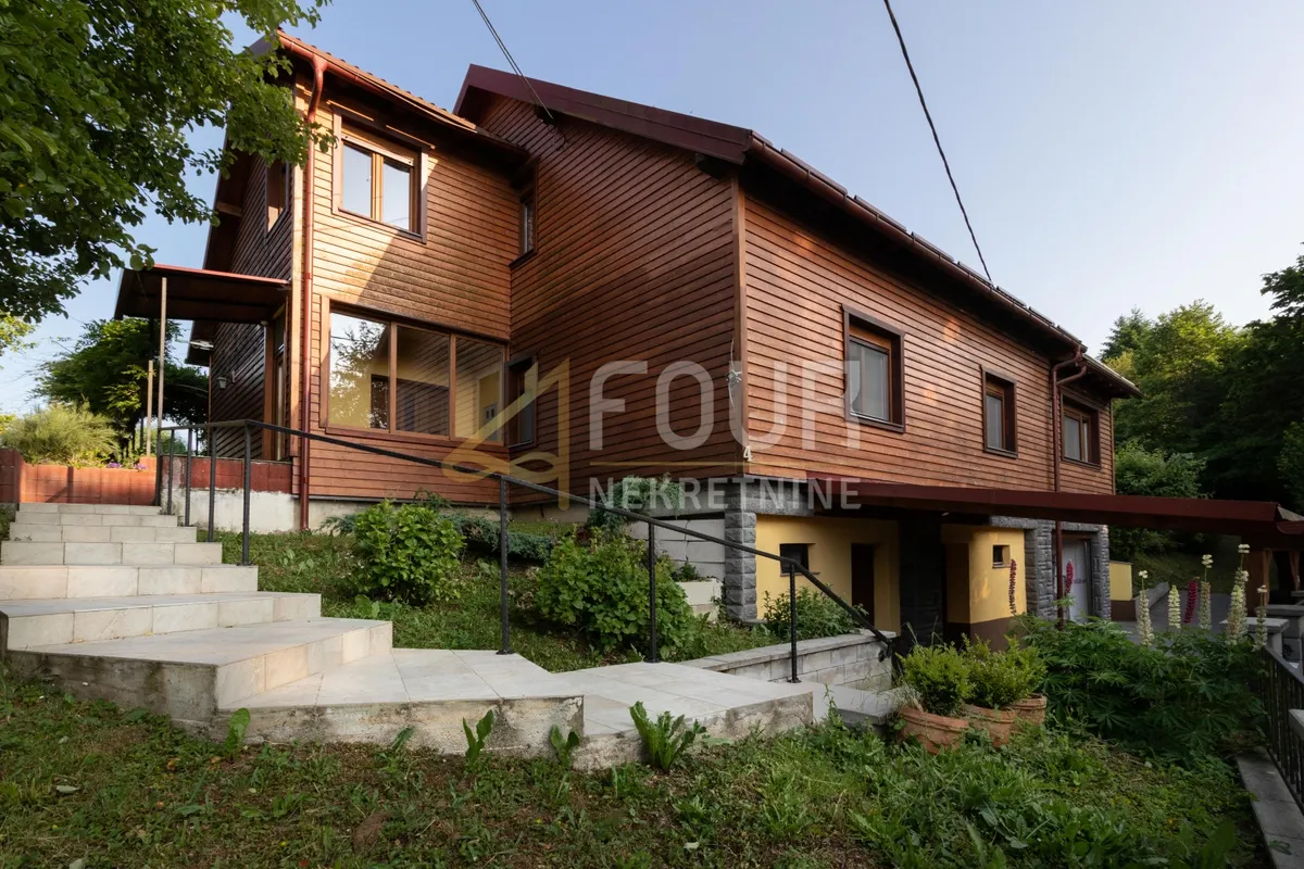 Kuća - Brod Moravice, 330m2