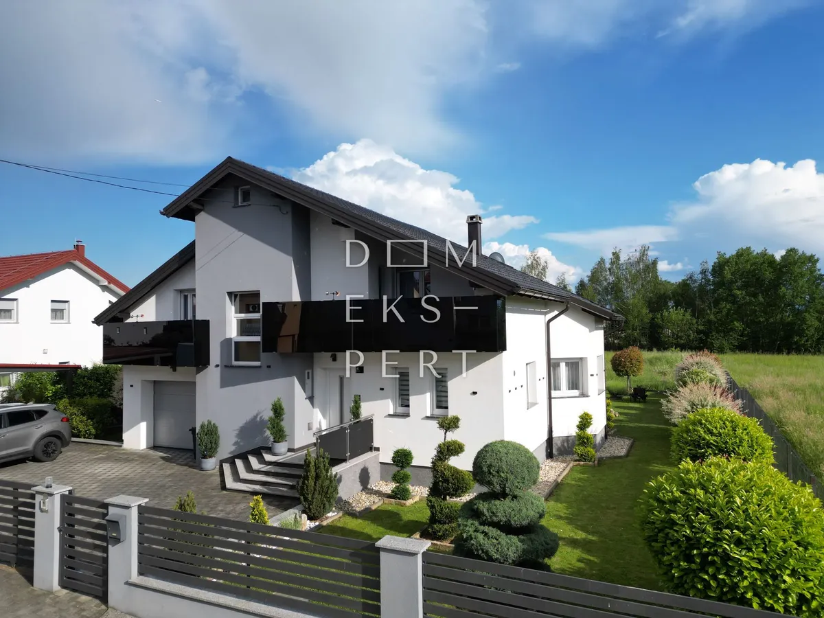 Kuća - Sesvete, 280m2