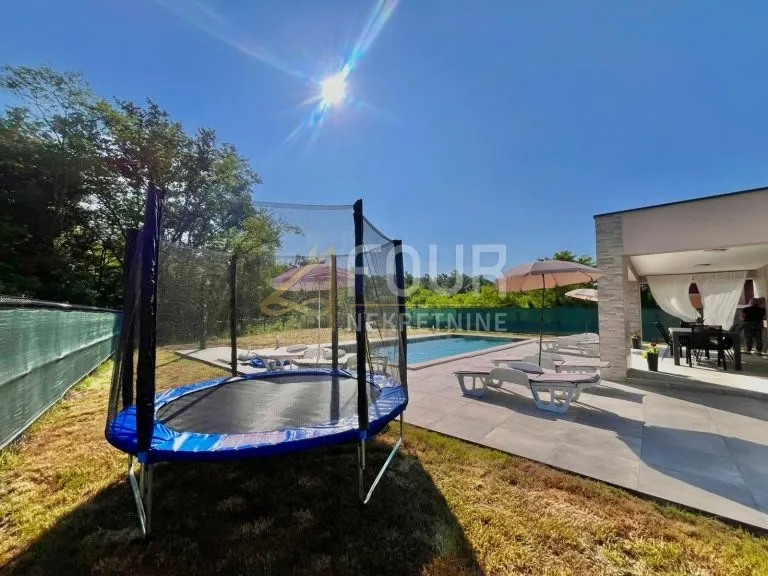 Kuća - Labin, 130m2