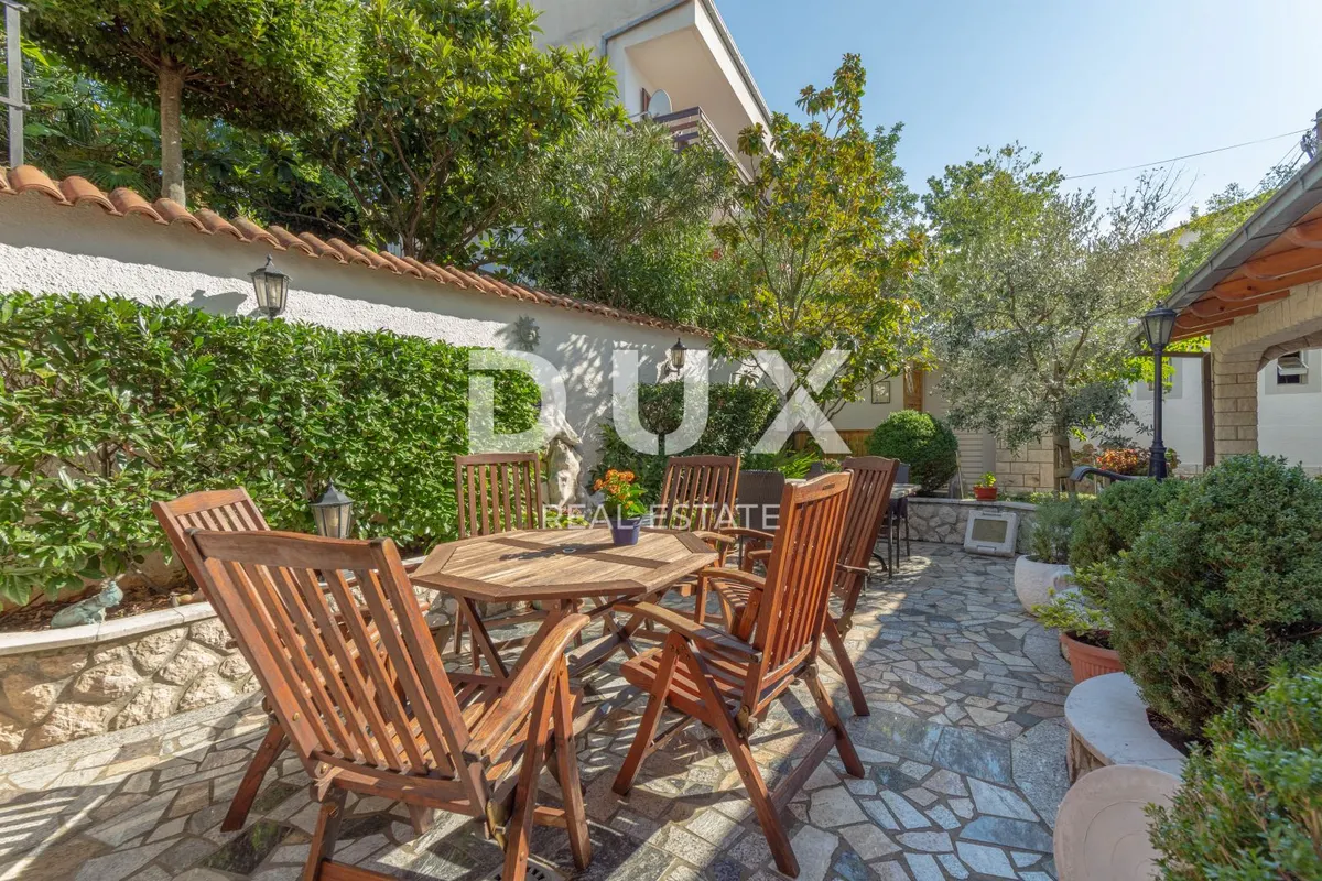 Kuća - Crikvenica, 431m2