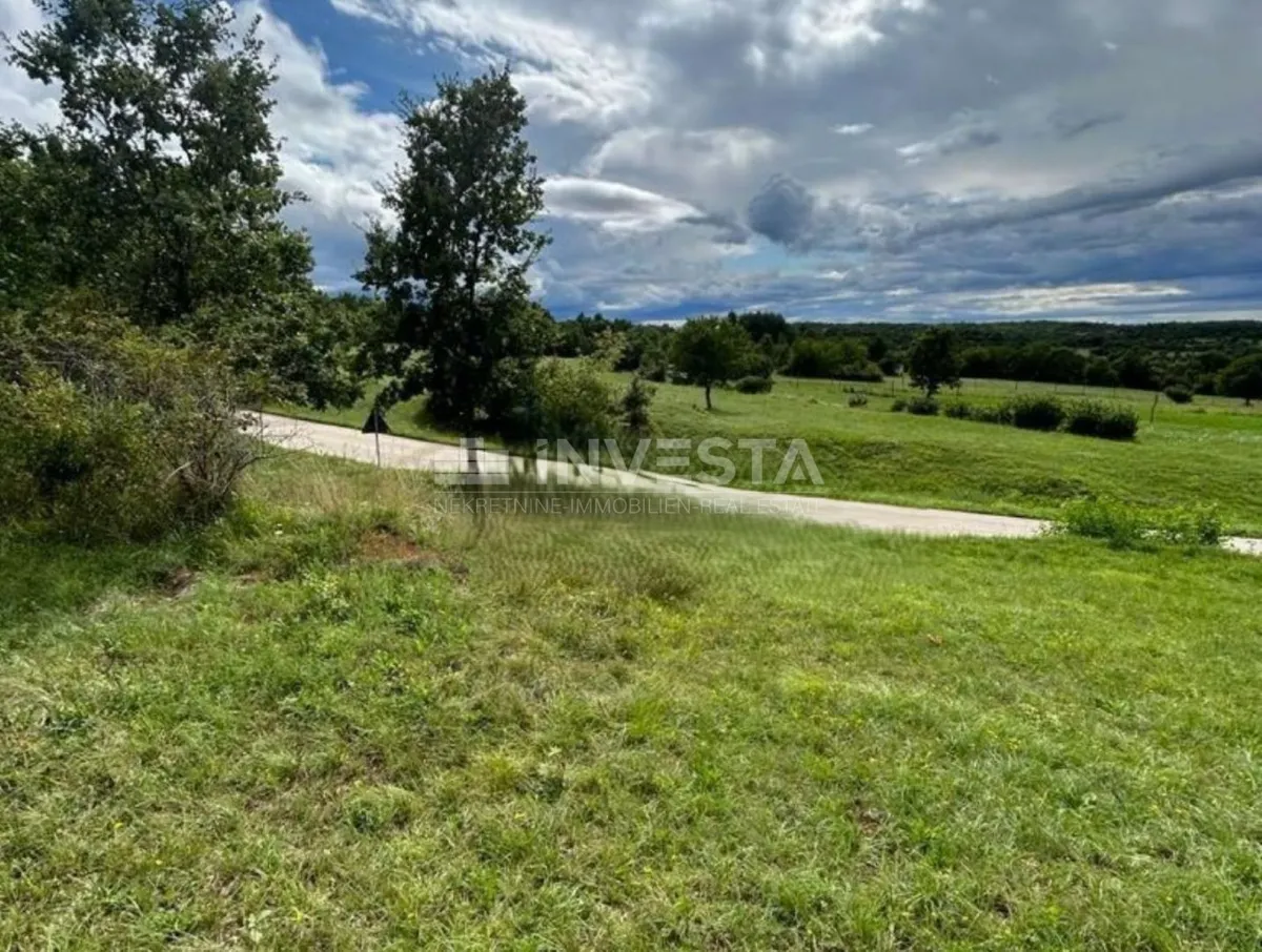 Zemljište - Oprtalj, 1579m2