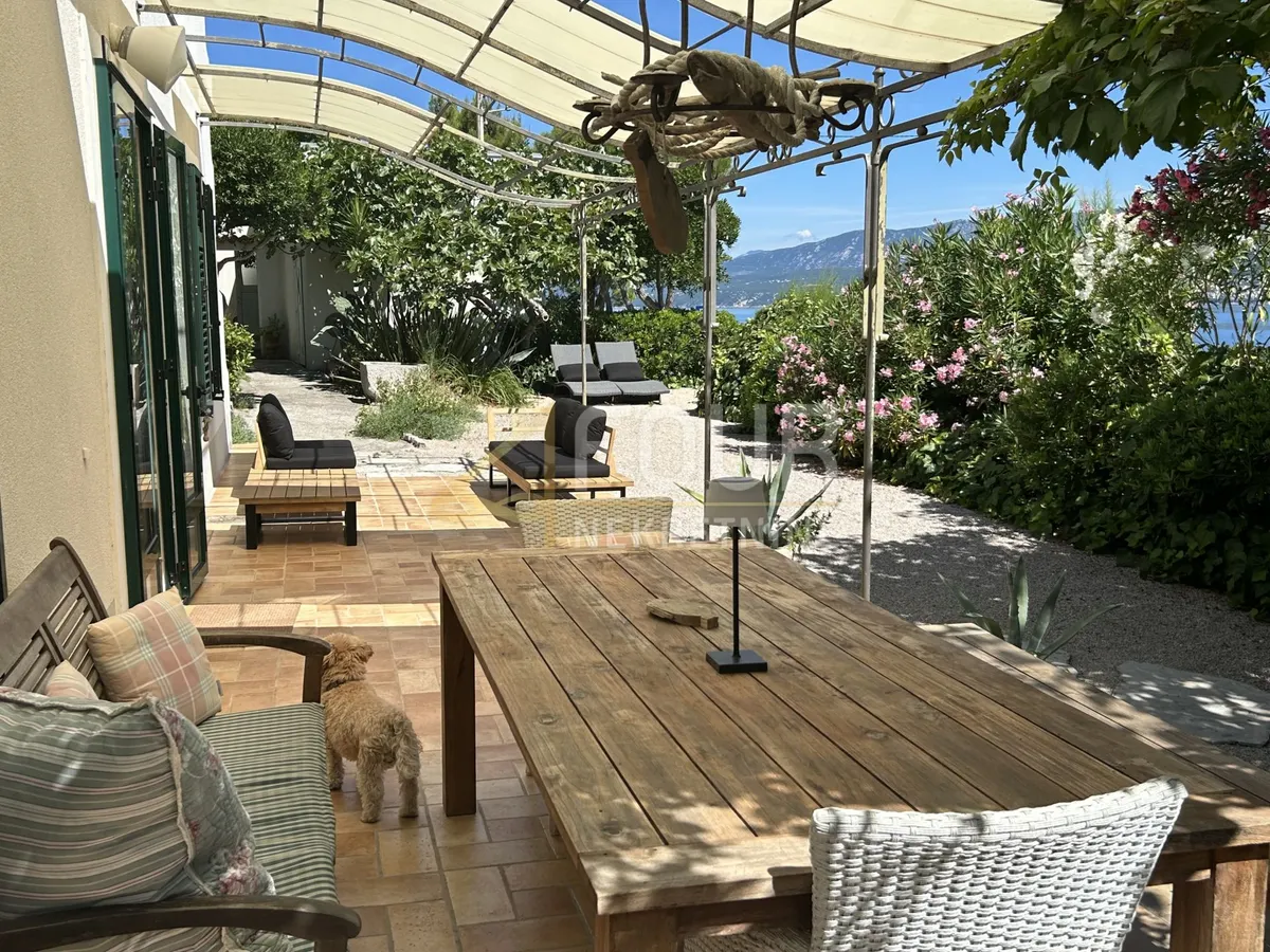 Kuća - Dobrinj, 130m2