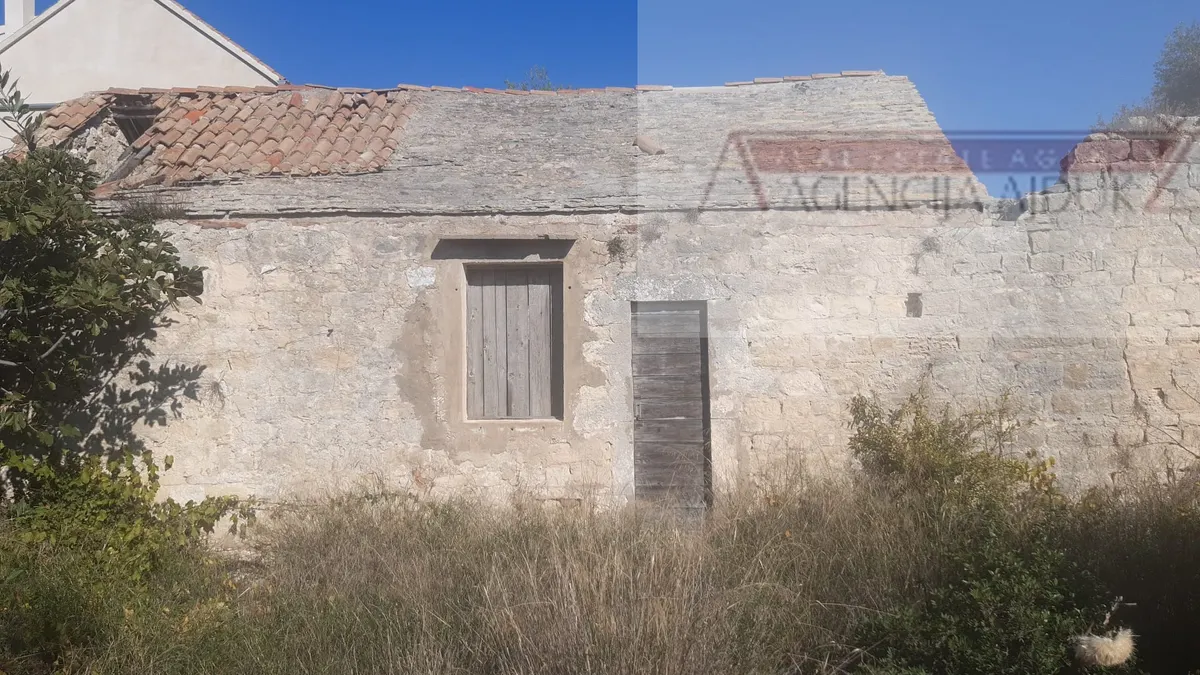 Kuća - Komiža, 55m2